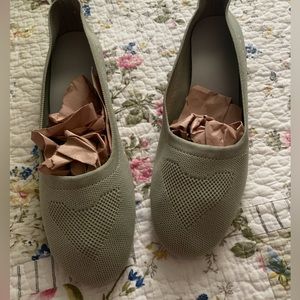 Women’s size 11 shoes